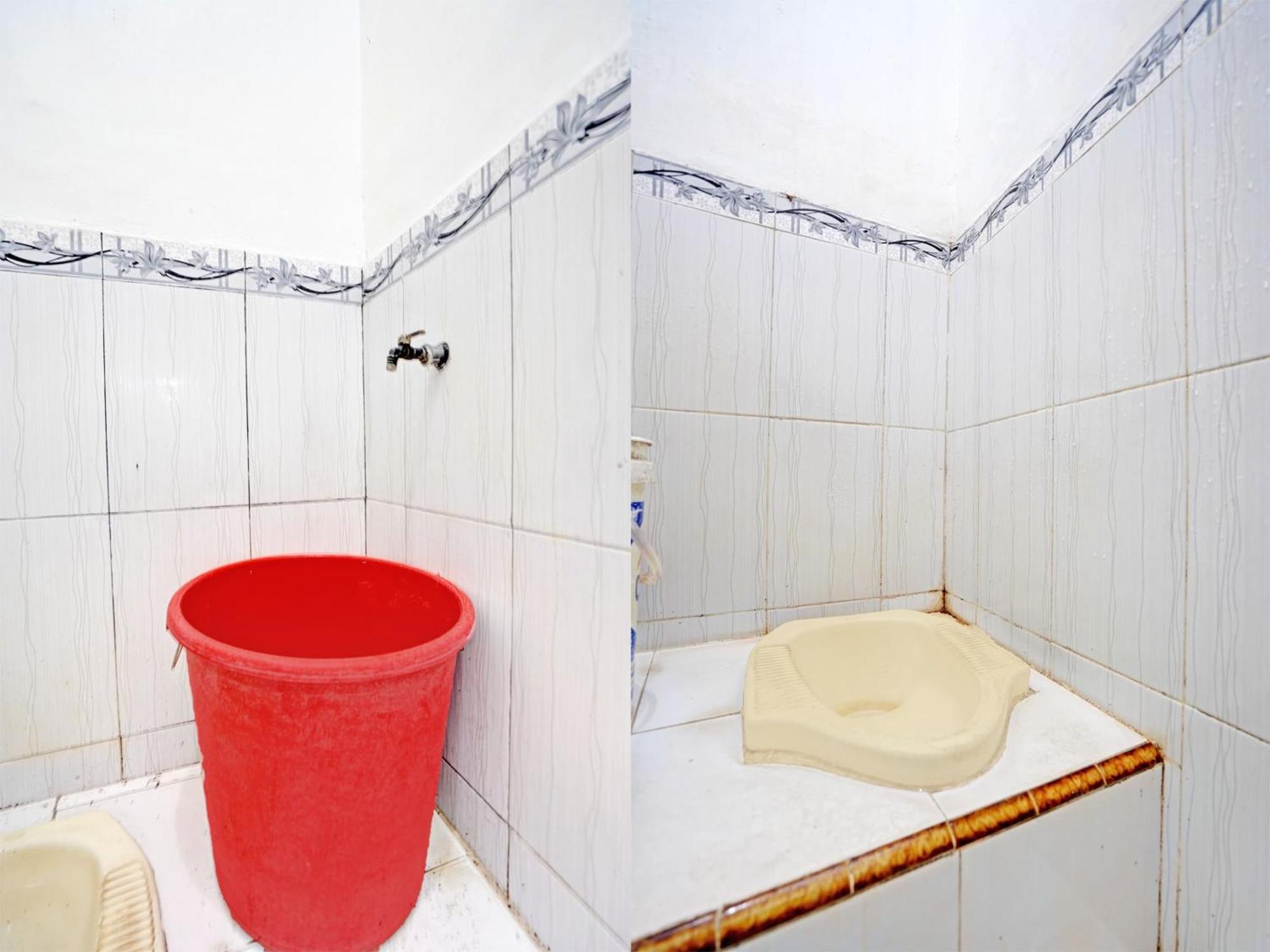 Oyo Life 92937 Kost Putri Sarkara Syariah Hotel Banyuwangi  Ngoại thất bức ảnh